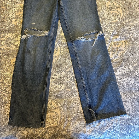ZARA HIGH RISE WIDE LEG DISTRESSED JEANS - FULL LENGTH - Picture 5 of 7